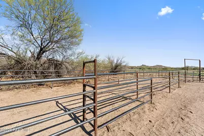 37200 S Rincon Road, Wickenburg, AZ 85390 - Photo 26