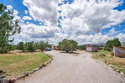 53770 N Mesa Drive, Seligman, AZ 86337 - Photo 2
