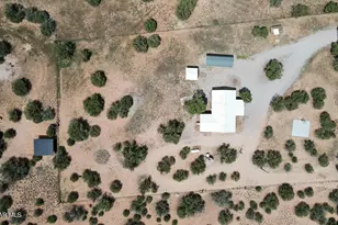 53770 N Mesa Dr, Seligman, AZ 86337 - Photo 46