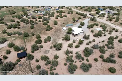 53770 N Mesa Drive, Seligman, AZ 86337 - Photo 32
