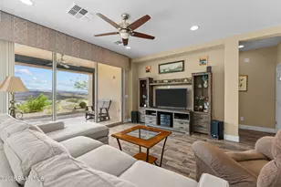 3713 Goldmine Cyn Wy, Wickenburg, AZ 85390 - Photo 4