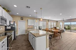 3713 Goldmine Cyn Wy, Wickenburg, AZ 85390 - Photo 6