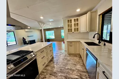 703 E Hueco Way, Chino Valley, AZ 86323 - Photo 6