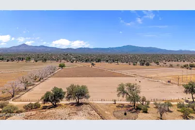 12650 W Z-3 Ranch Road, Skull Valley, AZ 86338 - Photo 24