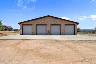 12650 W Z-3 Ranch Rd, Skull Valley, AZ 86338 - Photo 8