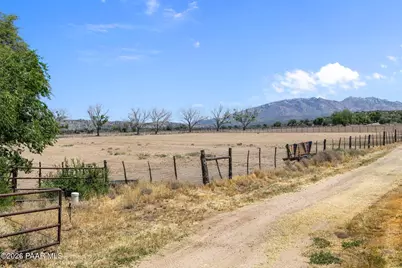 12650 W Z-3 Ranch Road, Skull Valley, AZ 86338 - Photo 14