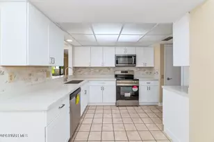 12602 W Rampart Dr, Sun City, AZ 85375 - Photo 10