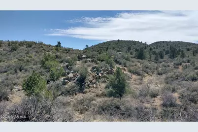 17600 W Watering Hole Way, Kirkland, AZ 86332 - Photo 20