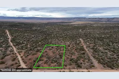 54473 N Shadow Mountain Parkway, Seligman, AZ 86337 - Photo 2