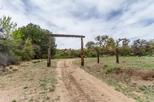 1320 S Grisby Rd, Skull Valley, AZ 86338 - Photo 70