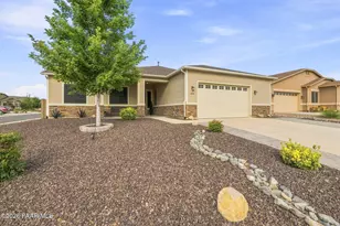 5352 N Evans Way, Prescott Valley, AZ 86314 - Photo 1