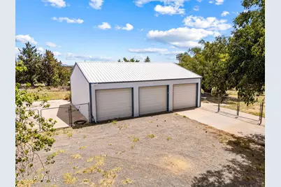 8750 S Steven Trail, Kirkland, AZ 86332 - Photo 4