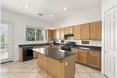 6577 E Stratford Drive, Prescott Valley, AZ 86314 - Photo 10