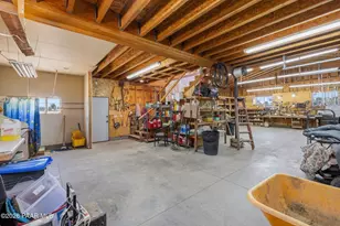 7555 E Sparrow Hawk Rd, Prescott Valley, AZ 86315 - Photo 34