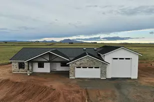 7824 N Copenhagen Ln, Prescott Valley, AZ 86315 - Photo 1