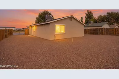 24411 N Diamond Head Avenue, Paulden, AZ 86334 - Photo 2