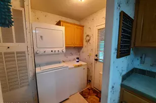 43900 N Anvil Rock Rd, Seligman, AZ 86337 - Photo 8