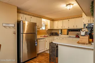 10075 E Dapple Grey Trail, Dewey-Humboldt, AZ 86327 - Photo 10