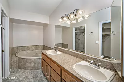 11784 E Longhorn Drive, Dewey-Humboldt, AZ 86327 - Photo 22