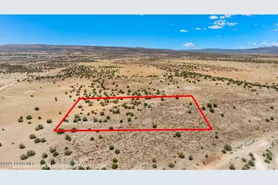1555 E Great Place, Paulden, AZ 86334 - Photo 4