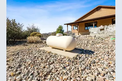 18700 S Aggie Hodge Road, Peeples Valley, AZ 86332 - Photo 86