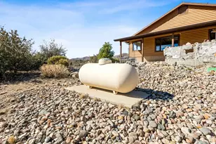 18700 S Aggie Hodge Rd, Peeples Valley, AZ 86332 - Photo 86