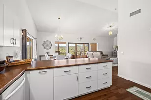 18700 S Aggie Hodge Rd, Peeples Valley, AZ 86332 - Photo 22