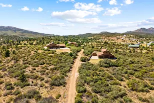 18700 S Aggie Hodge Rd, Peeples Valley, AZ 86332 - Photo 4
