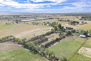 860 N Road 4, Chino Valley, AZ 86323 - Photo 8