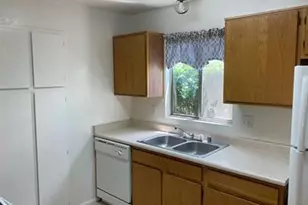 212 W Hillside Ave, Prescott, AZ 86301 - Photo 4