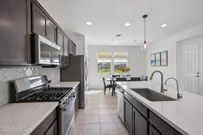 14221 W Hackamore Drive, Surprise, AZ 85387 - Photo 10