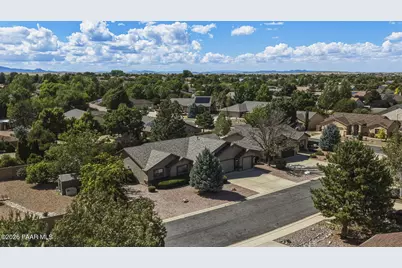 7330 N Brilliant Sky Way, Prescott Valley, AZ 86315 - Photo 2