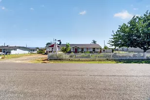 2821 N Meadowlark Dr, Prescott Valley, AZ 86314 - Photo 40
