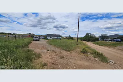 2430 S Edds Sand Trail, Dewey-Humboldt, AZ 86327 - Photo 36