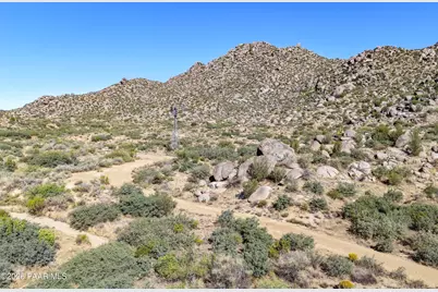 17930 W Lone Ocotillo Trail, Yarnell, AZ 85362 - Photo 4