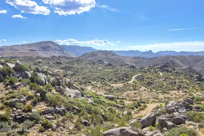 17930 W Lone Ocotillo Trail, Yarnell, AZ 85362 - Photo 12