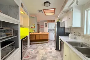 11411 N 91st Ave, Peoria, AZ 85345 - Photo 12