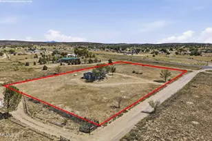 320 E Verde Ranch Rd, Paulden, AZ 86334 - Photo 2