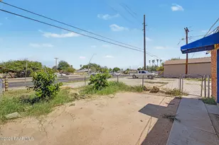 4650 E 17th St, Tucson, AZ 85711 - Photo 2