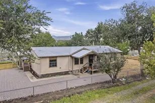385 S Dewey Rd, Dewey-Humboldt, AZ 86327 - Photo 1