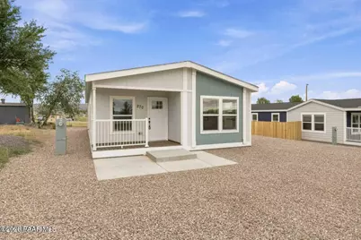 270 W Lake Louise Road, Paulden, AZ 86334 - Photo 2