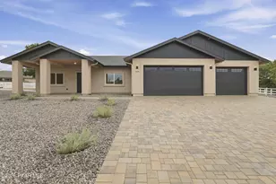 934 Aubrey Ln, Chino Valley, AZ 86323 - Photo 1