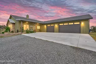1379 W McIntosh Dr, Prescott, AZ 86305 - Photo 2