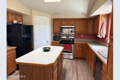 7075 E Danielle Drive, Prescott Valley, AZ 86315 - Photo 8
