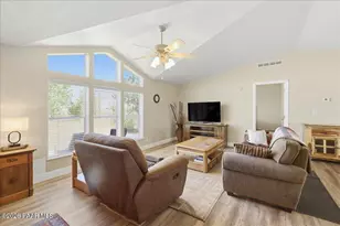 7075 E Danielle Dr, Prescott Valley, AZ 86315 - Photo 8
