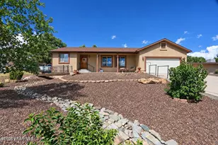 612 Prescott Heights Dr, Prescott, AZ 86301 - Photo 2