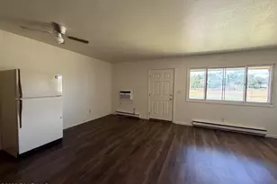 4251 N Viewpoint Dr, Prescott Valley, AZ 86314 - Photo 2