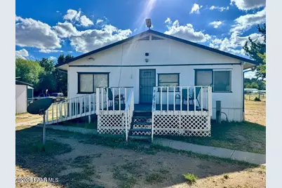 18233 S John Fry Avenue, Peeples Valley, AZ 86332 - Photo 1
