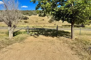 18233 S John Fry Ave, Peeples Valley, AZ 86332 - Photo 28