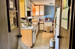 18233 S John Fry Ave, Peeples Valley, AZ 86332 - Photo 10